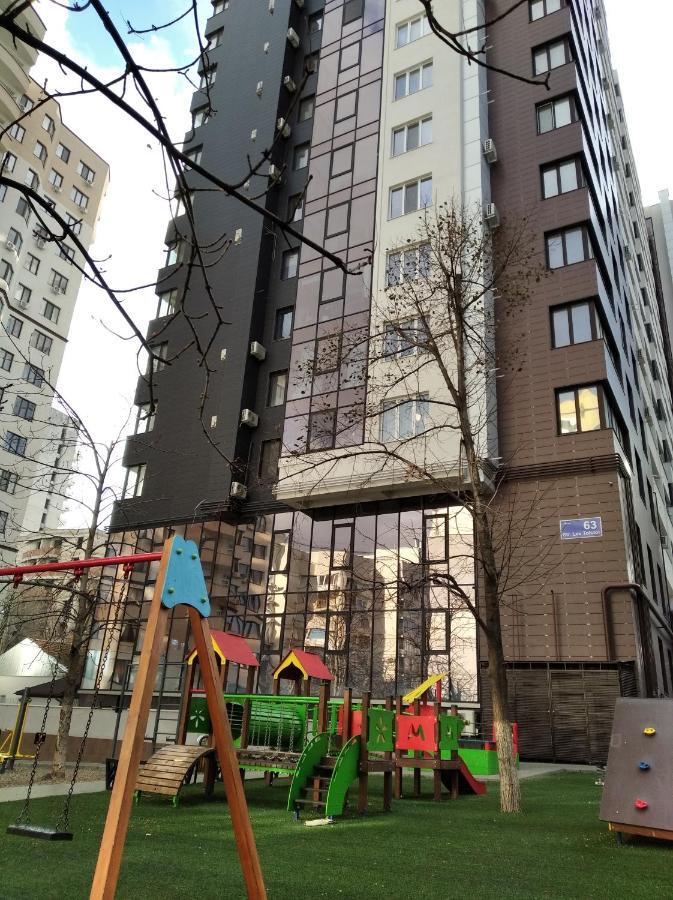 Sky House Exclusive Apartments Chisinau Luaran gambar