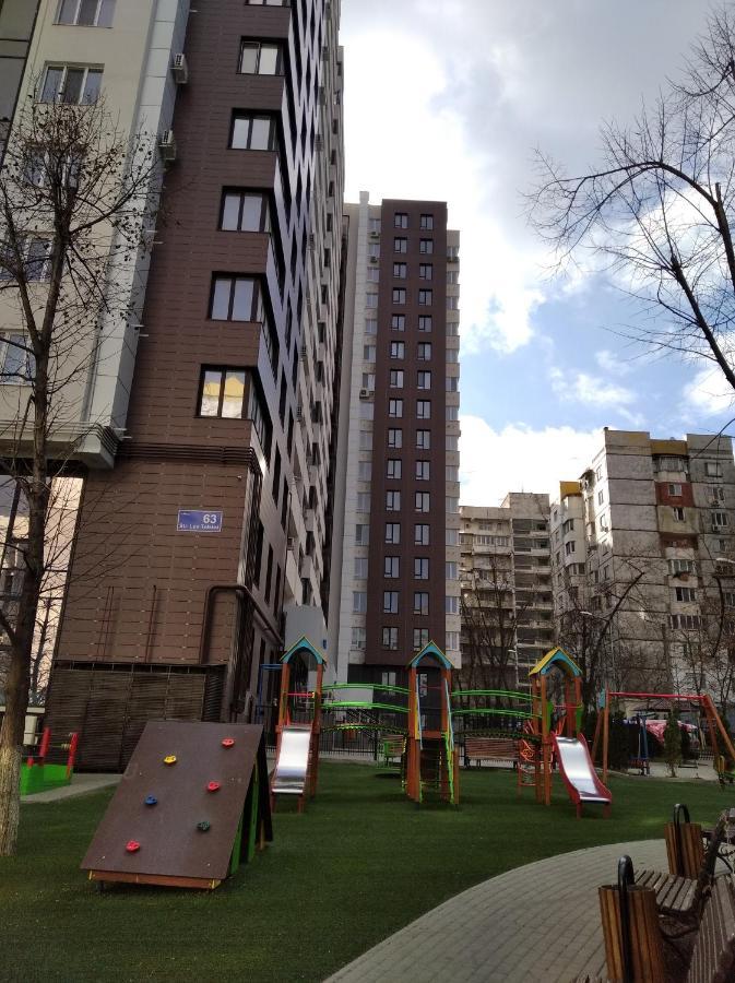 Sky House Exclusive Apartments Chisinau Luaran gambar